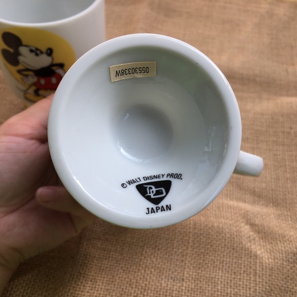 Set of 2! Vintage Mickey Mouse/ Disneyland Mugs! - Picture 3 of 5